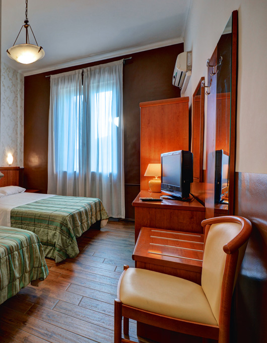 3 star hotel in torino center